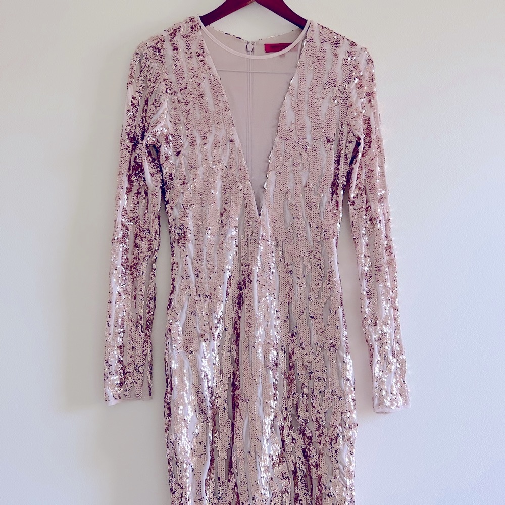 Glam 🥂 Rose Gold Dress by Wow Couture - Size M - Retail $198